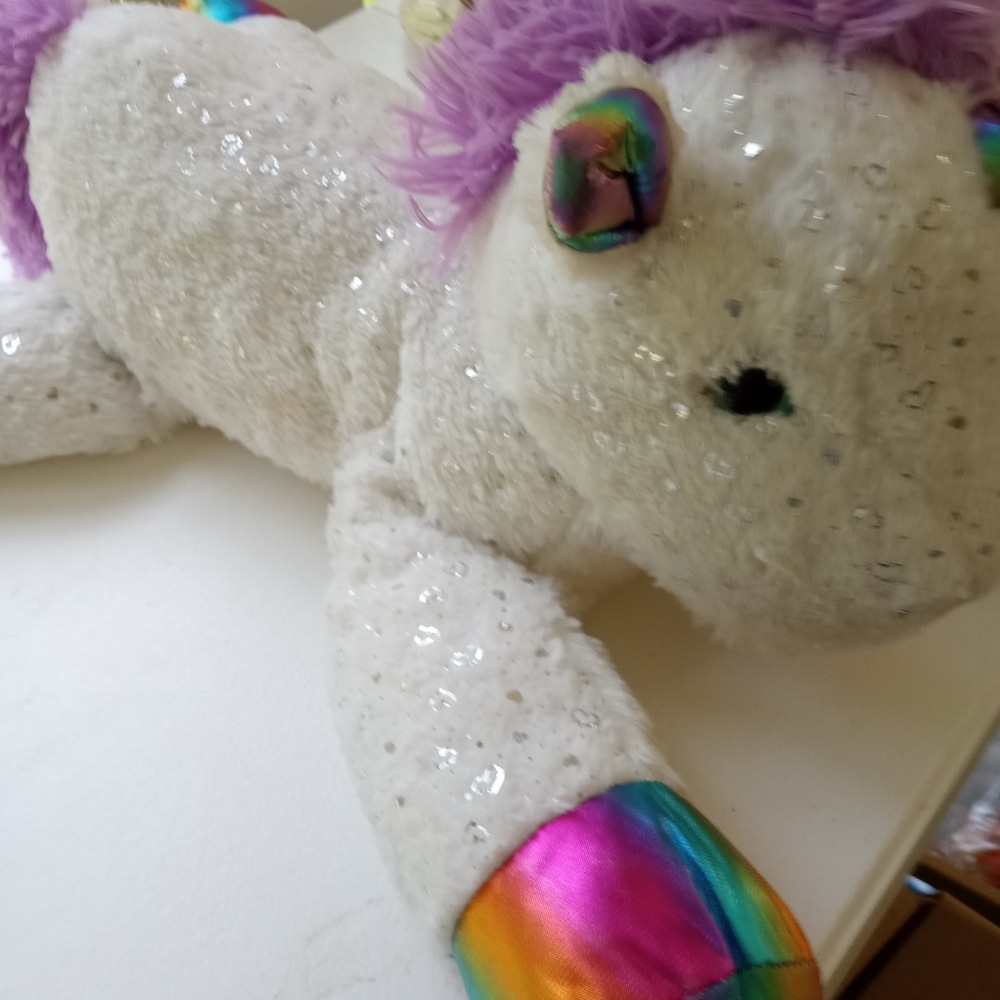 Goffa white Unicorn Rainbow Feet Horn Ears Purple Mane and tail 18"